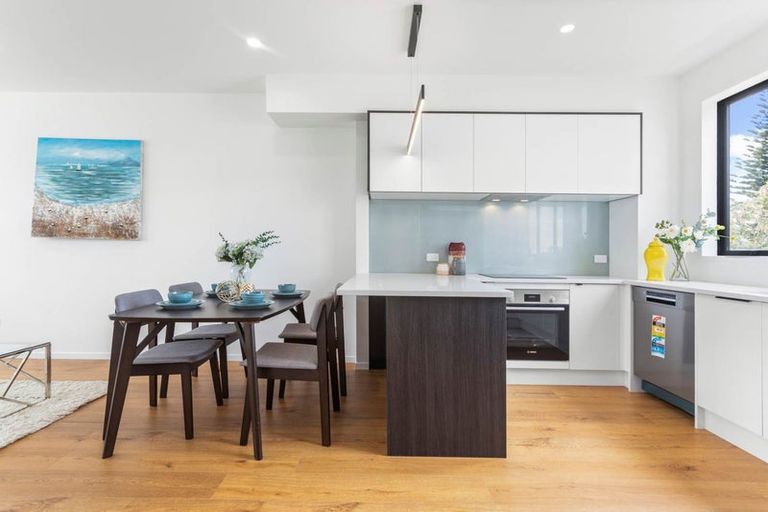 Photo of property in 4/2a Cambridge Road, Manurewa, Auckland, 2102