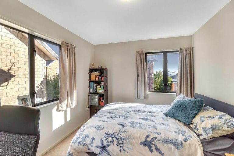 Photo of property in 15a Burdale Street, Riccarton, Christchurch, 8011