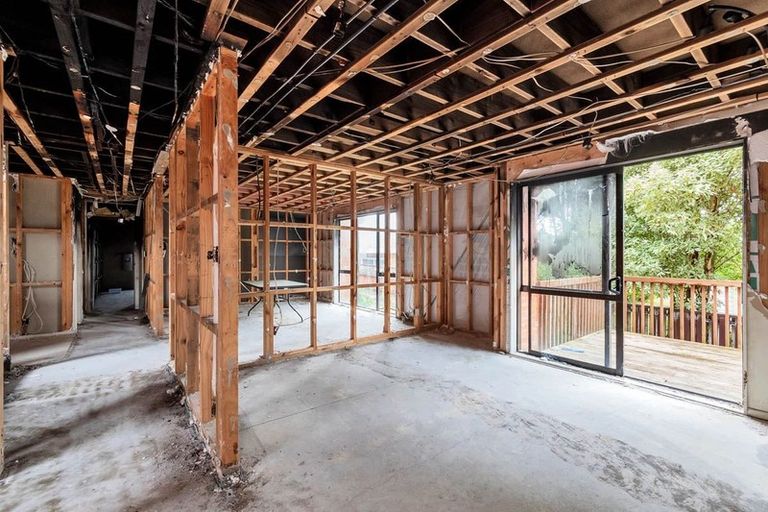 Photo of property in 8 Gordon Stanley Drive, Massey, Auckland, 0614