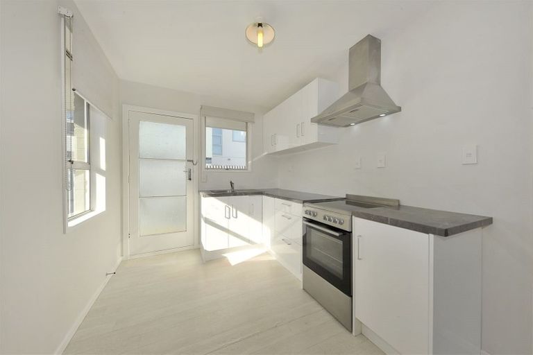 Photo of property in 2/32 Lyndon Street, Riccarton, Christchurch, 8041