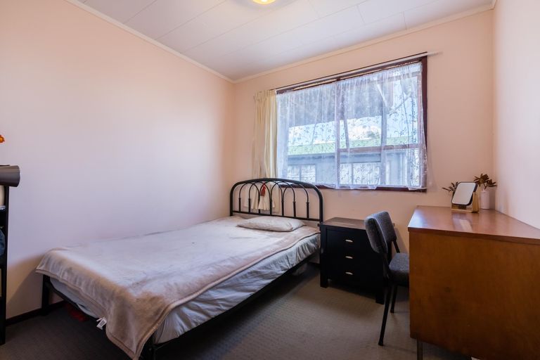 Photo of property in 5/26 Islington Avenue, New Lynn, Auckland, 0600