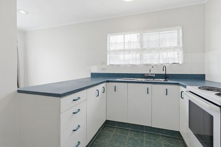 Photo of property in 18a Starforth Place, Henderson, Auckland, 0612
