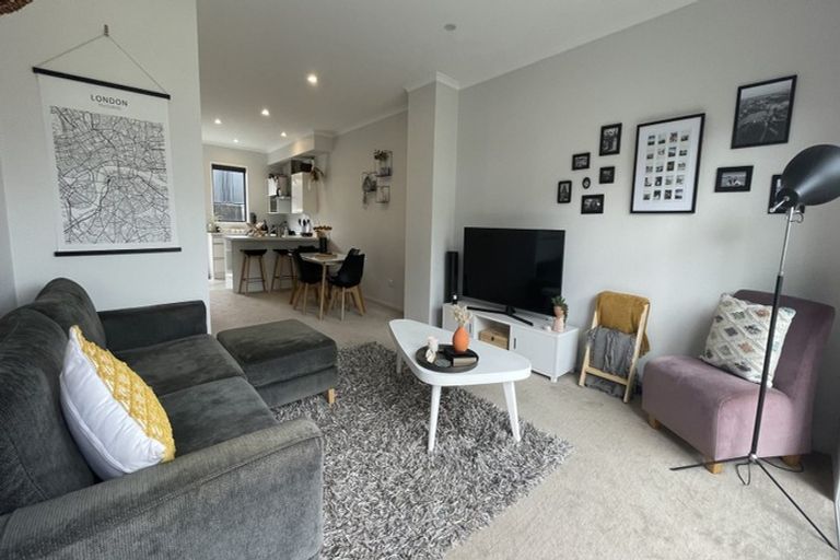 Photo of property in 15 Piko Lane, Hobsonville, Auckland, 0616