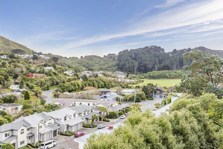 Photo of property in 14f2 Astor Street, Karori, Wellington, 6012
