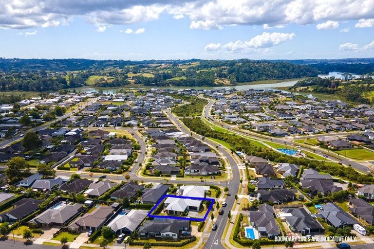 Photo of property in 11 Pitoitoi Drive, Riverhead, 0820