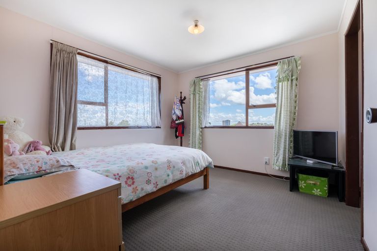 Photo of property in 5/26 Islington Avenue, New Lynn, Auckland, 0600