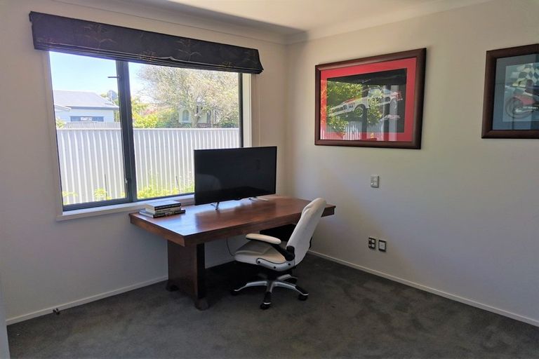 Photo of property in 6a Kauri Street, Taradale, Napier, 4112