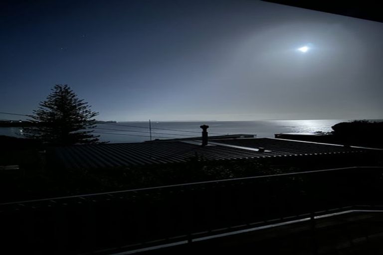 Photo of property in 1/45 Rothesay Bay Road, Rothesay Bay, Auckland, 0630