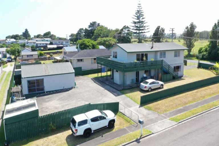 Photo of property in 2 Ngaparaoa Drive, Maketu, 3189