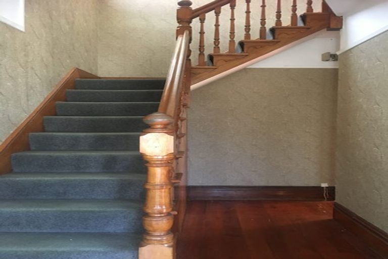 Photo of property in 4a Myrtle Crescent, Mount Cook, Wellington, 6021