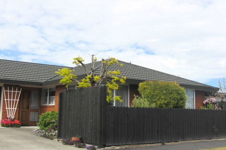 Photo of property in 4 Travis Road, Burwood, Christchurch, 8083