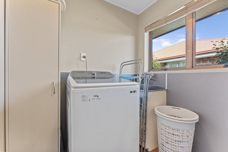Photo of property in 100 Huxley Street, Pahiatua, 4910