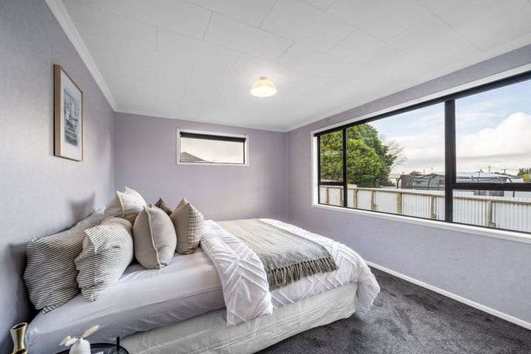 Photo of property in 57 Dunbeath Crescent, Kew, Invercargill, 9812