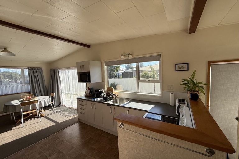 Photo of property in 2 The Esplanade, Westshore, Napier, 4110