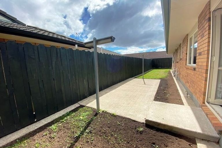 Photo of property in 28 Milson Drive, Papakura, 2110