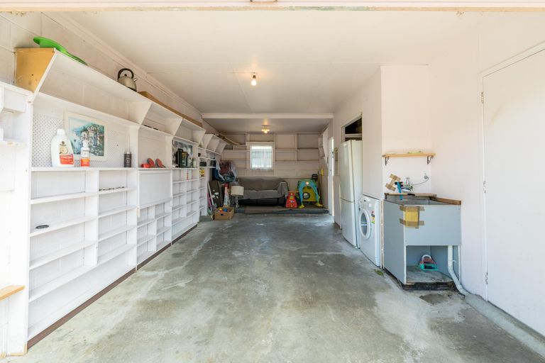 Photo of property in 5/26 Islington Avenue, New Lynn, Auckland, 0600