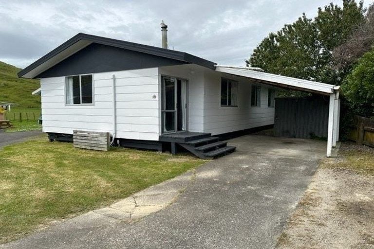 Photo of property in 10 Cypress Place, Aramoho, Whanganui, 4500