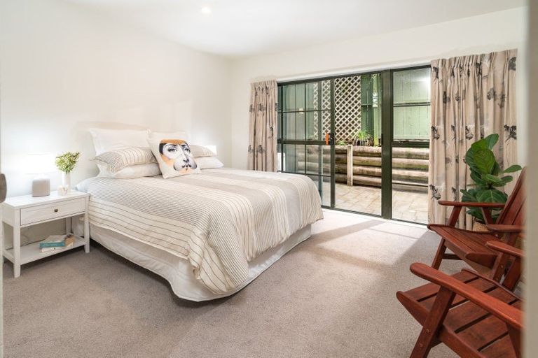 Photo of property in 16b Hobson Street, Thorndon, Wellington, 6011