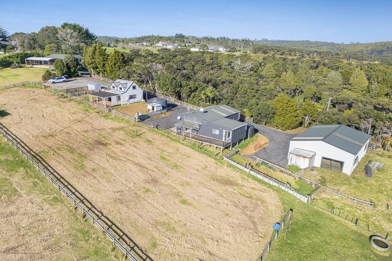 Photo of property in 236 Wishart Road, Helensville, 0875