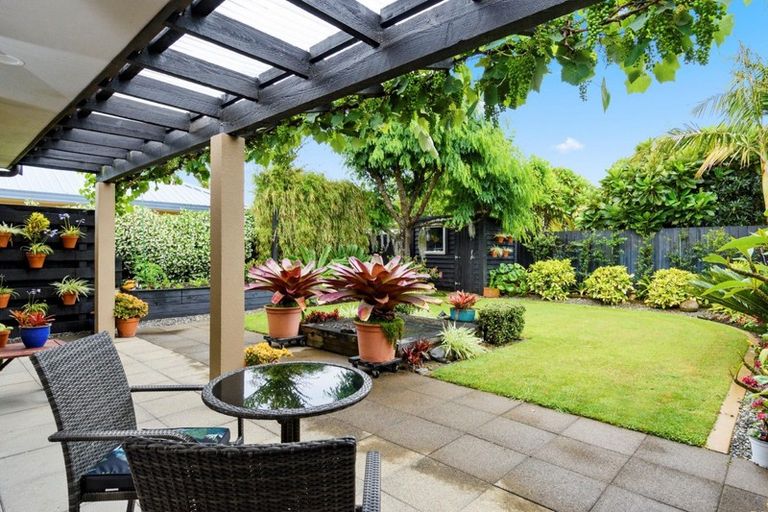Photo of property in 26 Maesbury Close, Papamoa Beach, Papamoa, 3118