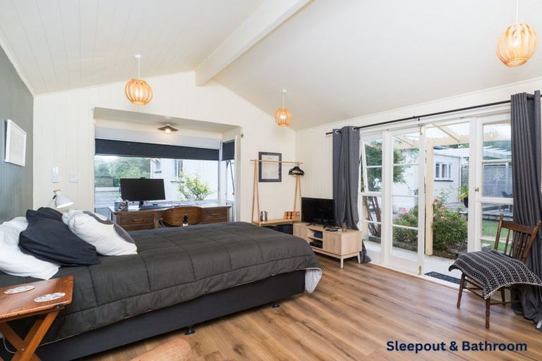 Photo of property in 7 Rangitane Street, Palmerston North, 4414