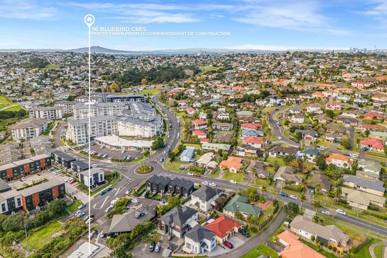 Photo of property in 96 Bluebird Crescent, Unsworth Heights, Auckland, 0632