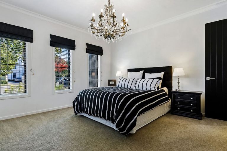 Photo of property in 6 Lewisham Park, St Albans, Christchurch, 8052