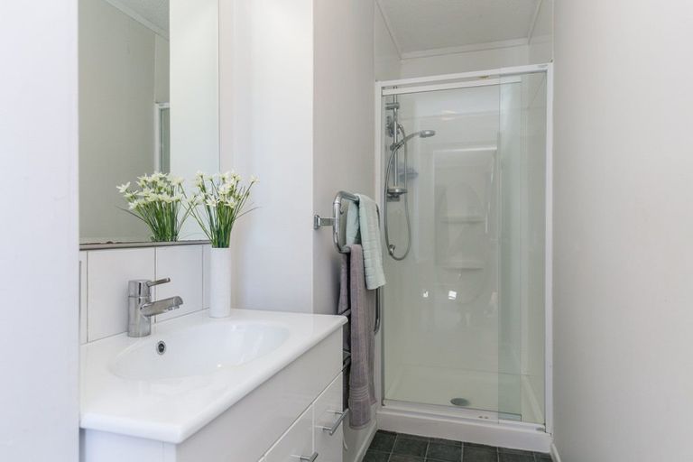 Photo of property in 11 Mallard Grove, Churton Park, Wellington, 6037