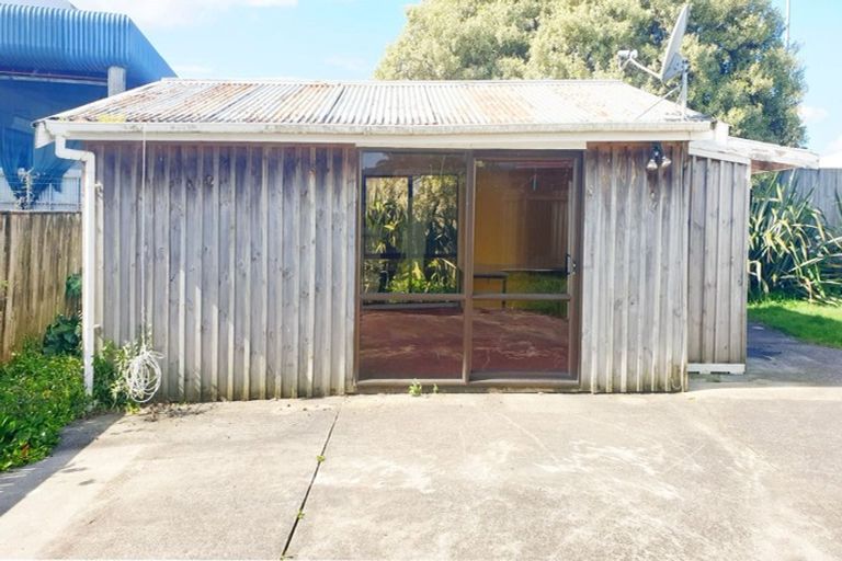 Photo of property in 25 Garelja Road, Henderson, Auckland, 0612