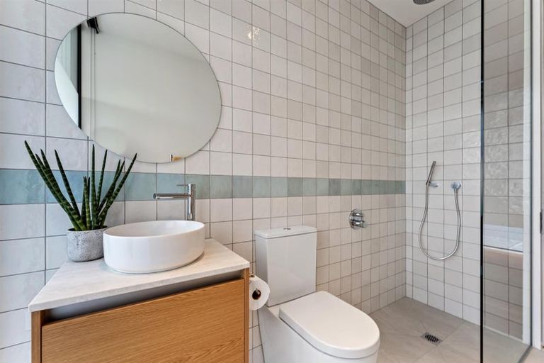 Photo of property in 94-98 Lax Crescent, Leigh, 0985