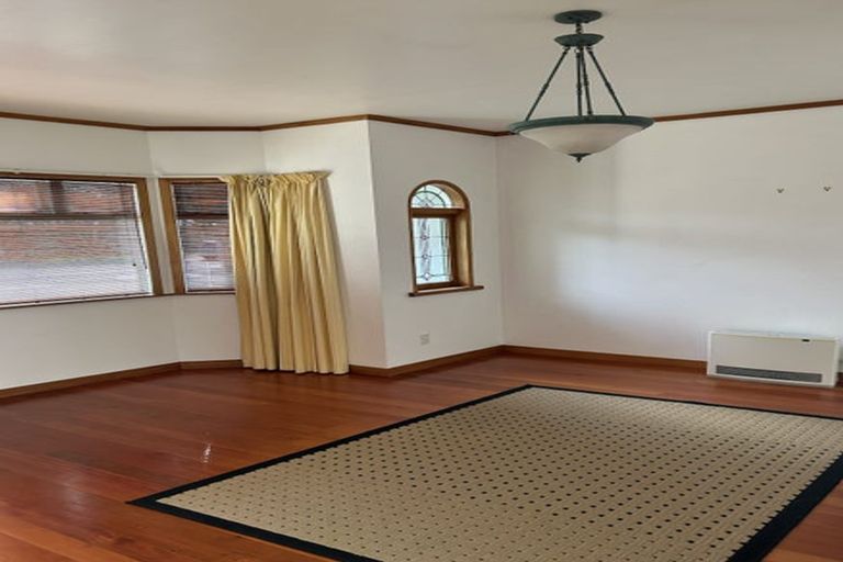 Photo of property in 281 The Parade, Island Bay, Wellington, 6023