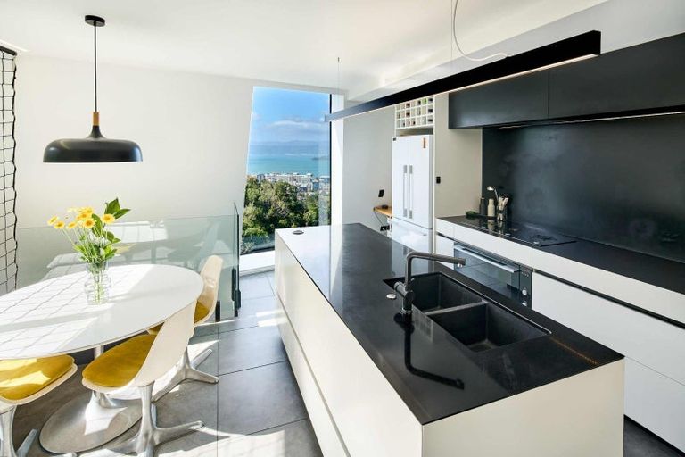 Photo of property in 64a Orangi Kaupapa Road, Northland, Wellington, 6012