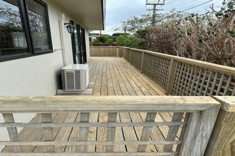 Photo of property in 23 Martin Road, Paraparaumu Beach, Paraparaumu, 5032