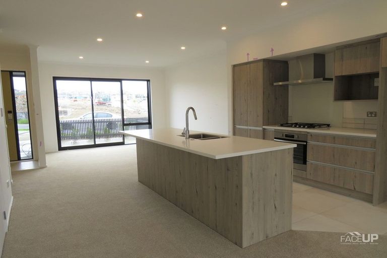 Photo of property in 16 Nugget Avenue, Hobsonville, Auckland, 0616