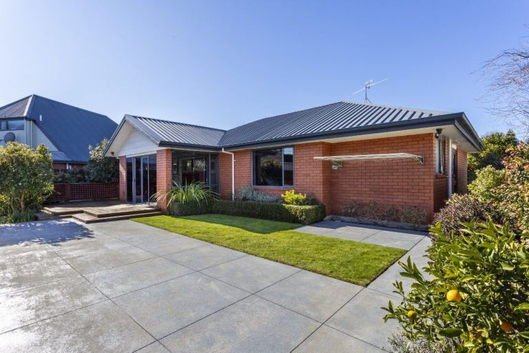 Photo of property in 52b Cutts Road, Russley, Christchurch, 8042