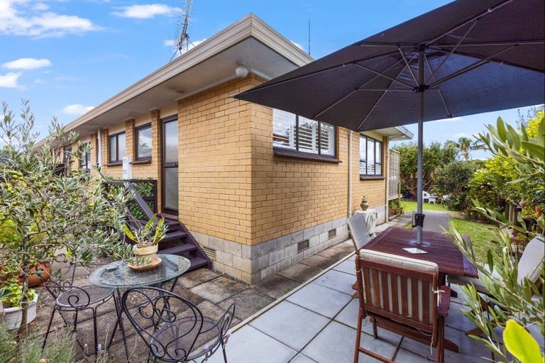 Photo of property in 21b Nukumea Common, Orewa, 0931