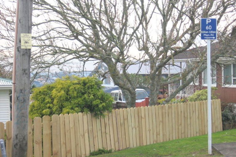 Photo of property in 299a Don Buck Road, Massey, Auckland, 0614