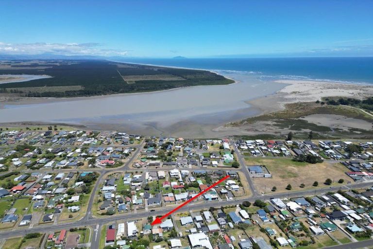 Photo of property in 117a Seabury Avenue, Foxton Beach, Foxton, 4815