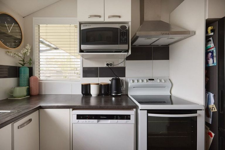Photo of property in 132 Cambridge Road, Bethlehem, Tauranga, 3110
