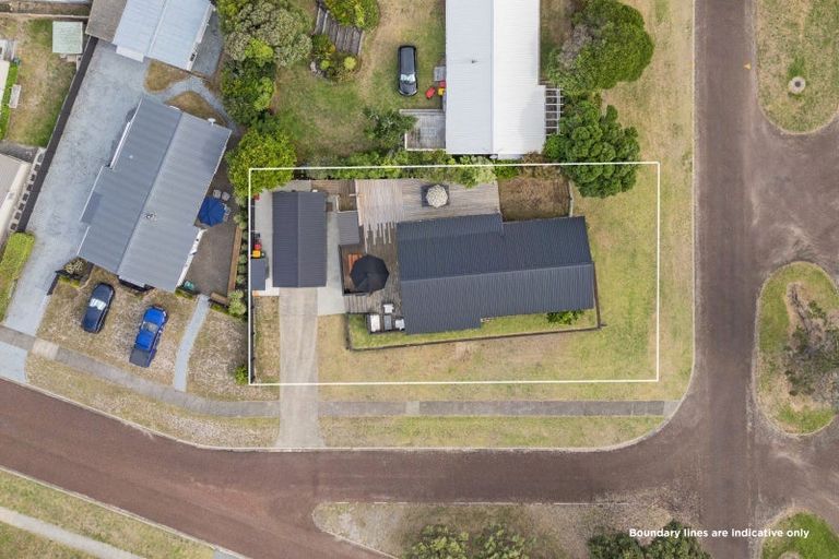 Photo of property in 2 Prescott Place, Pauanui, Hikuai, 3579