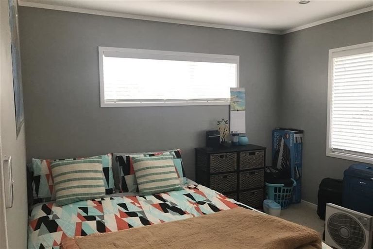 Photo of property in 163 Don Buck Road, Massey, Auckland, 0614