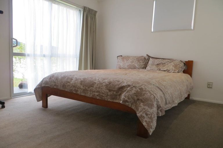 Photo of property in 67 Saddleback Grove, Karori, Wellington, 6012