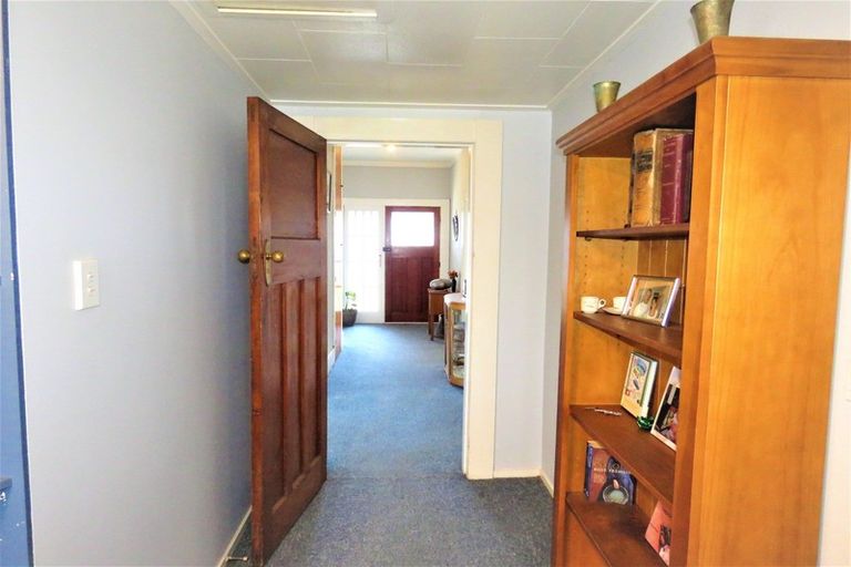 Photo of property in 56 Brougham Street, Westport, 7825