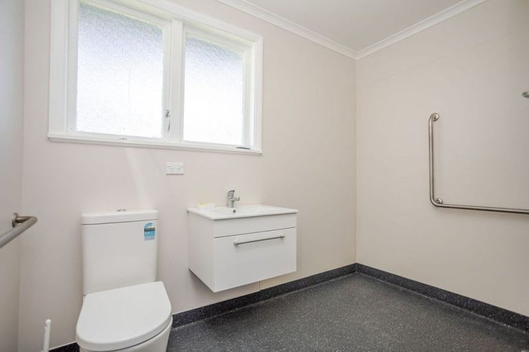 Photo of property in 5 Empire Street, Dannevirke, 4930