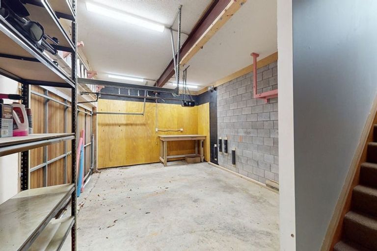 Photo of property in 33 Shirley Street, Karori, Wellington, 6012