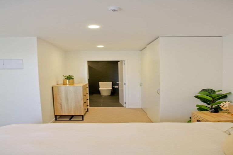 Photo of property in 6/167 Hobsonville Point Road, Hobsonville, Auckland, 0616