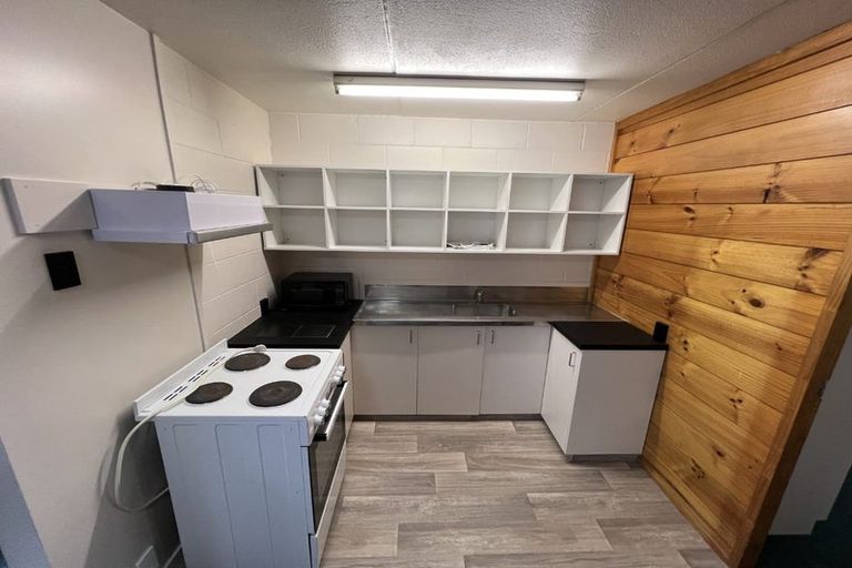 Photo of property in Te Awhina Apartments, 19/22u Sussex Street, Mount Cook, Wellington, 6021