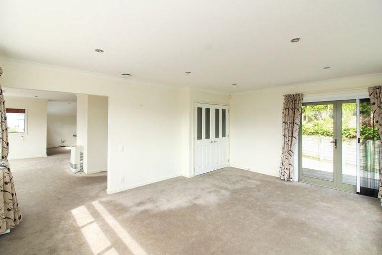 Photo of property in 22 Sandybrow, Churton Park, Wellington, 6037