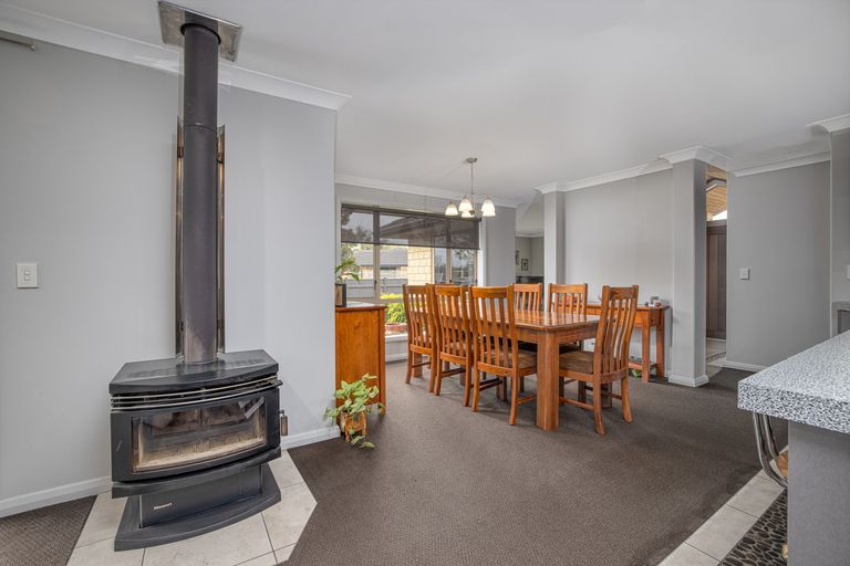 Photo of property in 98 Ash Grove, Te Awamutu, 3800