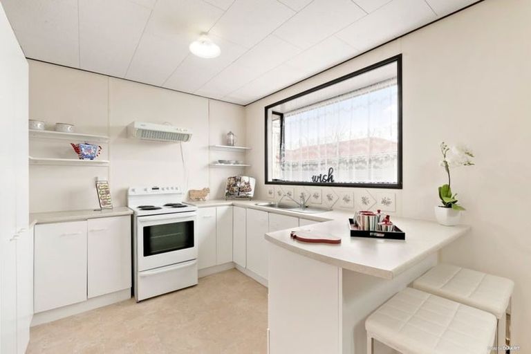 Photo of property in 1/115 Old Wairoa Road, Papakura, 2110